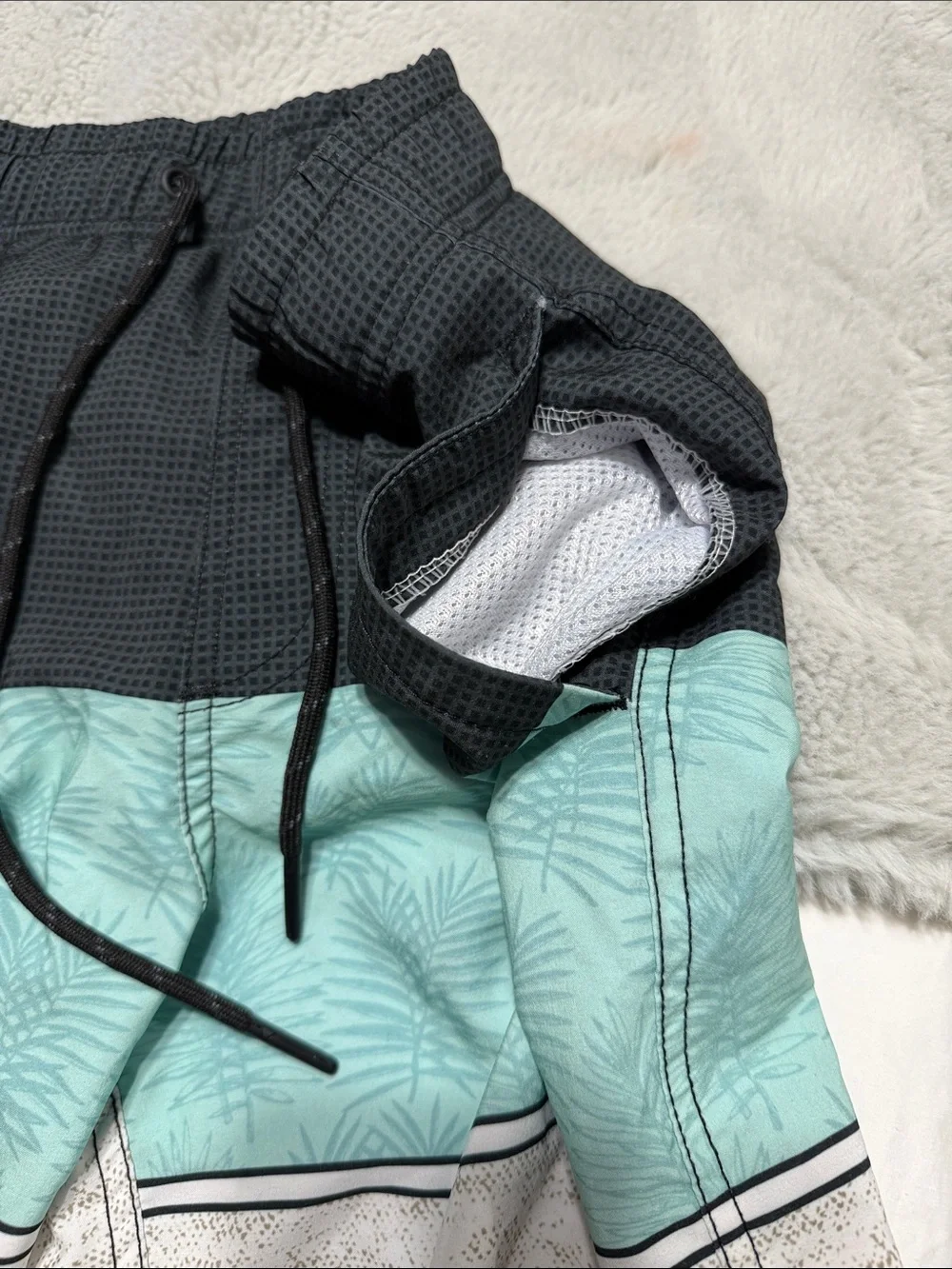 Ingear Men’s Black, Teal & Light Gray Palm-Stripe Swim Trunks